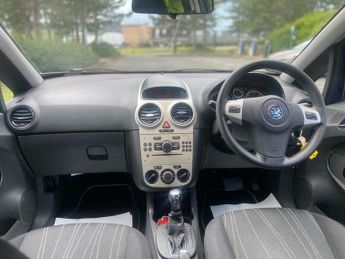 Vauxhall Corsa 1.4i 16v Club 5dr