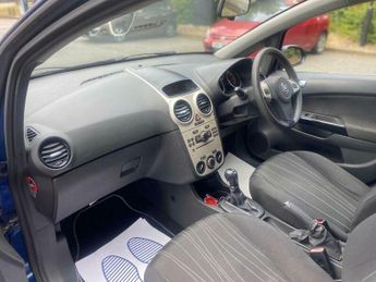 Vauxhall Corsa 1.4i 16v Club 5dr