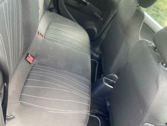 Vauxhall Corsa 1.4i 16v Club 5dr