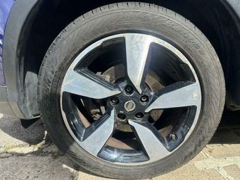 Nissan Qashqai 1.2 DIG-T n-tec XTRON 2WD Euro 6 (s/s) 5dr