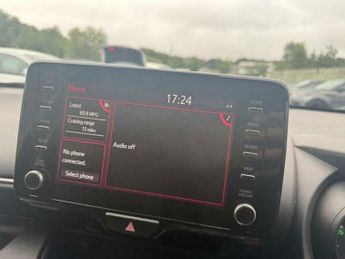Toyota Yaris 1.5 VVT-h Design E-CVT Euro 6 (s/s) 5dr