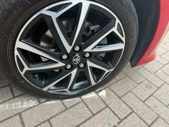 Toyota Yaris 1.5 VVT-h Design E-CVT Euro 6 (s/s) 5dr