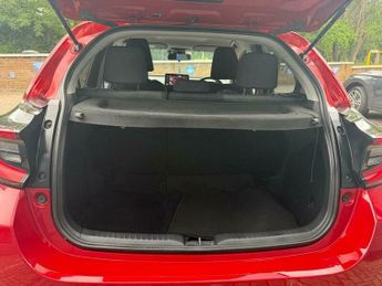 Toyota Yaris 1.5 VVT-h Design E-CVT Euro 6 (s/s) 5dr