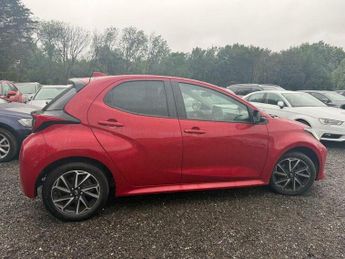 Toyota Yaris 1.5 VVT-h Design E-CVT Euro 6 (s/s) 5dr