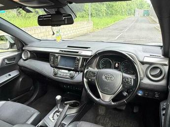 Toyota RAV4 2.5 VVT-h Design CVT Euro 6 (s/s) 5dr