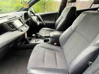 Toyota RAV4 2.5 VVT-h Design CVT Euro 6 (s/s) 5dr