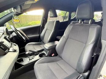 Toyota RAV4 2.5 VVT-h Design CVT Euro 6 (s/s) 5dr