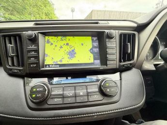 Toyota RAV4 2.5 VVT-h Design CVT Euro 6 (s/s) 5dr