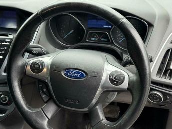 Ford Focus 1.6 Titanium Navigator Powershift Euro 5 5dr