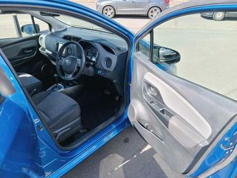 Toyota Yaris 1.5 VVT-h Icon E-CVT Euro 6 5dr