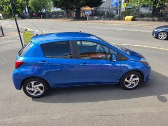 Toyota Yaris 1.5 VVT-h Icon E-CVT Euro 6 5dr