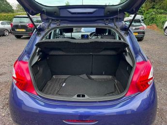 Peugeot 208 1.2 VTi Active Euro 5 5dr
