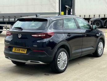 Vauxhall Grandland X 1.2 Turbo Tech Line Nav Auto Euro 6 (s/s) 5dr