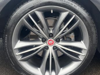 Jaguar XJ 3.0d V6 R-Sport Saloon 4dr Diesel Auto Euro 6 (s/s) (300 ps)