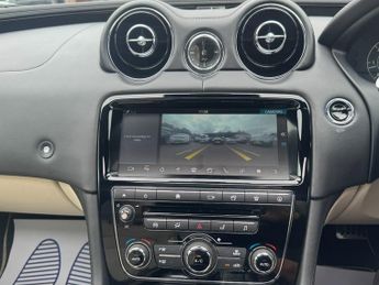 Jaguar XJ 3.0d V6 R-Sport Saloon 4dr Diesel Auto Euro 6 (s/s) (300 ps)