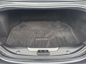 Jaguar XJ 3.0d V6 R-Sport Saloon 4dr Diesel Auto Euro 6 (s/s) (300 ps)