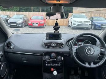 Renault Clio 1.2 TCe Dynamique TomTom Sport Tourer Euro 5 5dr