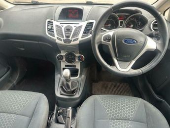 Ford Fiesta 1.25 Zetec 5dr