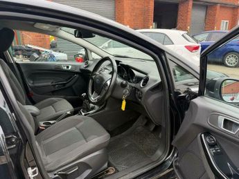 Ford Fiesta 1.0T EcoBoost Titanium Euro 6 (s/s) 5dr