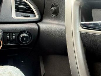 Vauxhall Astra 1.6 16v Exclusiv Auto Euro 5 5dr