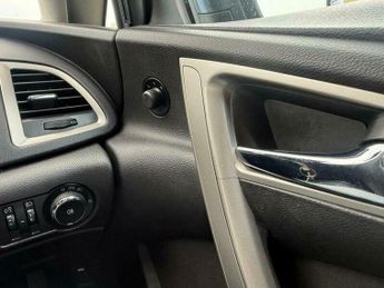 Vauxhall Astra 1.6 16v Exclusiv Auto Euro 5 5dr