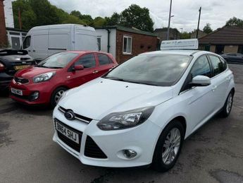 Ford Focus 1.0T EcoBoost Titanium Navigator Euro 5 (s/s) 5dr