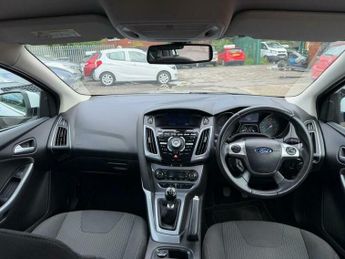 Ford Focus 1.0T EcoBoost Titanium Navigator Euro 5 (s/s) 5dr