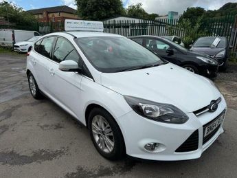 Ford Focus 1.0T EcoBoost Titanium Navigator Euro 5 (s/s) 5dr