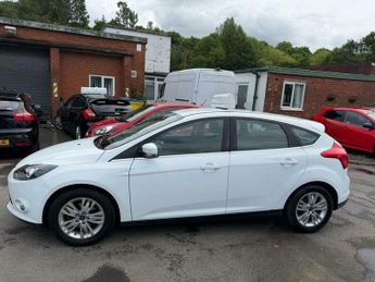 Ford Focus 1.0T EcoBoost Titanium Navigator Euro 5 (s/s) 5dr