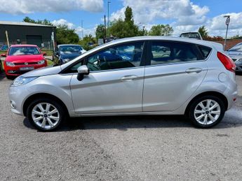 Ford Fiesta ZETEC BLUETOOTH+2 KEYS+ISOFIX