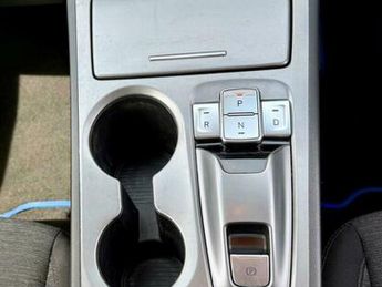 Hyundai KONA 39kWh SE Connect Auto 5dr (10.5kW Charger)