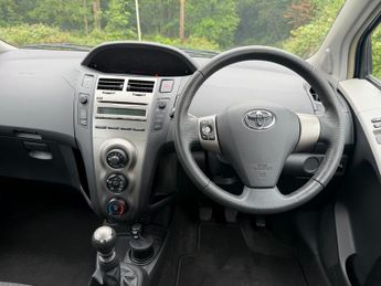 Toyota Yaris VVT-I TR fabulous history low miles