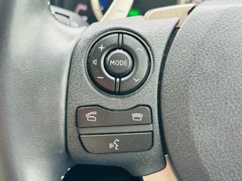 Lexus IS 300H PREMIER