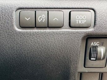 Lexus IS 300H PREMIER