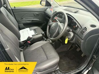 Kia Picanto 1