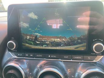 Nissan Juke 1.6 N-Connecta SUV 5dr Petrol Hybrid Auto Euro 6 (143 ps)