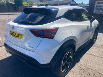 Nissan Juke 1.6 N-Connecta SUV 5dr Petrol Hybrid Auto Euro 6 (143 ps)