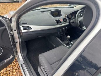 Renault Megane 1.6 16V Dynamique TomTom 3dr