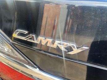Toyota Camry 2.5 VVT-h Excel CVT Euro 6 (s/s) 4dr