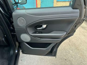 Land Rover Range Rover Evoque 2.0 TD4 SE Tech Auto 4WD Euro 6 (s/s) 5dr