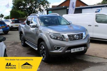 Nissan Navara 2.3 dCi Tekna Auto 4WD Euro 6 4dr