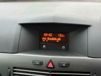 Vauxhall Astra 1.8i 16v Club 5dr