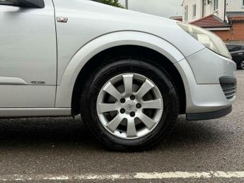 Vauxhall Astra 1.8i 16v Club 5dr
