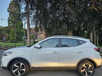 MG ZS TROPHY CONNECT