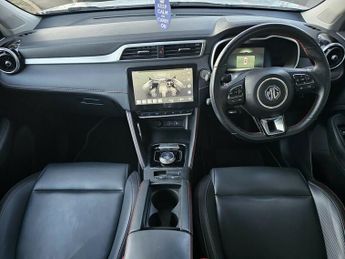 MG ZS TROPHY CONNECT
