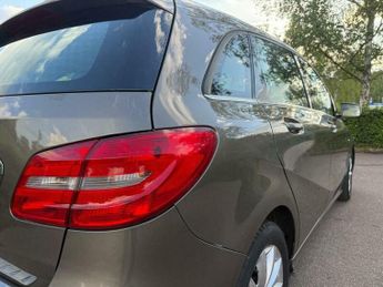 Mercedes-Benz B Class 1.6 B180 BlueEfficiency SE 7G-DCT Euro 5 (s/s) 5dr