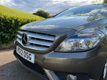 Mercedes-Benz B Class 1.6 B180 BlueEfficiency SE 7G-DCT Euro 5 (s/s) 5dr