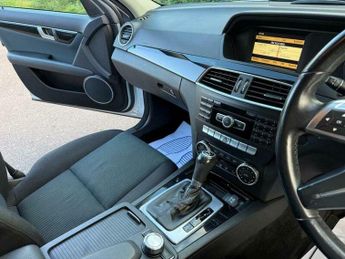 Mercedes-Benz C Class 2.1 C220 CDI BlueEfficiency SE G-Tronic+ Euro 5 (s/s) 4dr