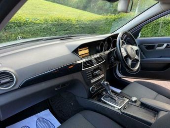 Mercedes-Benz C Class 2.1 C220 CDI BlueEfficiency SE G-Tronic+ Euro 5 (s/s) 4dr