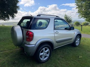 Toyota RAV4 VVTI NRG